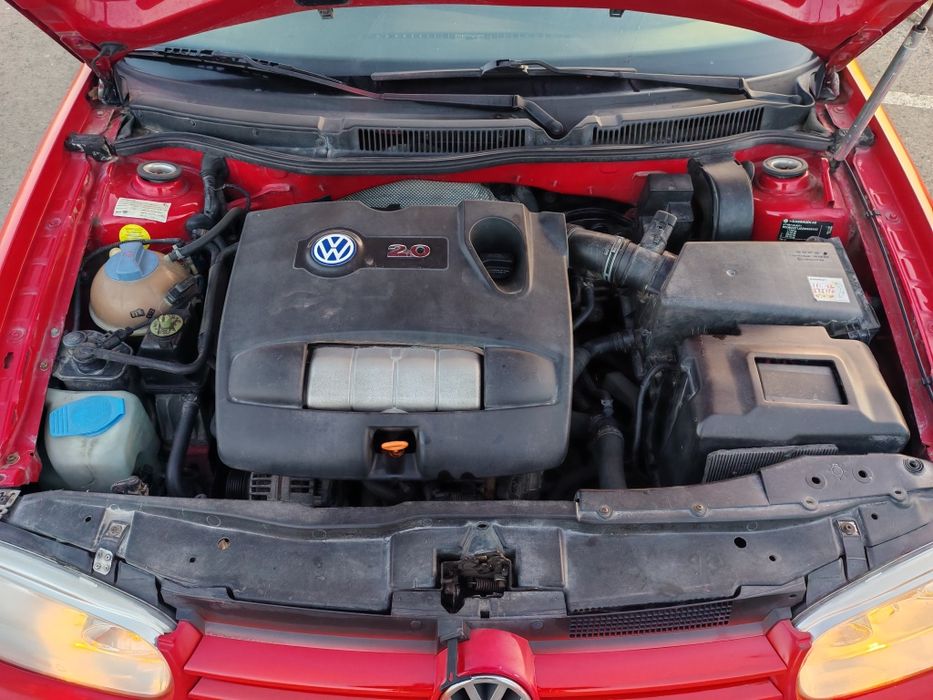 Volkswagen golf IV 2.0 benzina 115cp impecabil 1250 e neg.