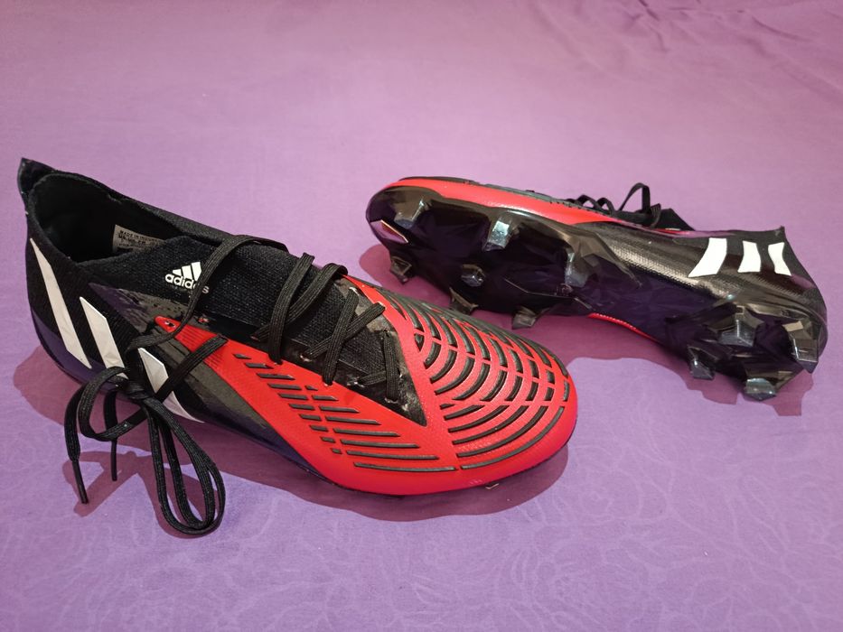 Бутсы футбольные