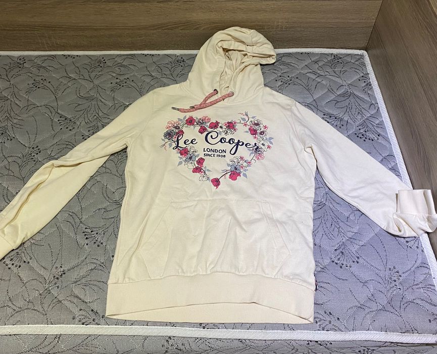 Худита Lee Cooper