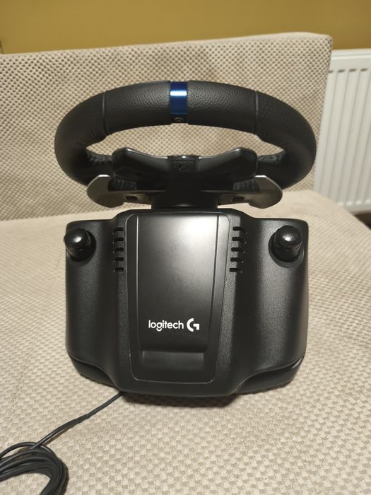 Волан и педали+скоростен лост Logitech g29