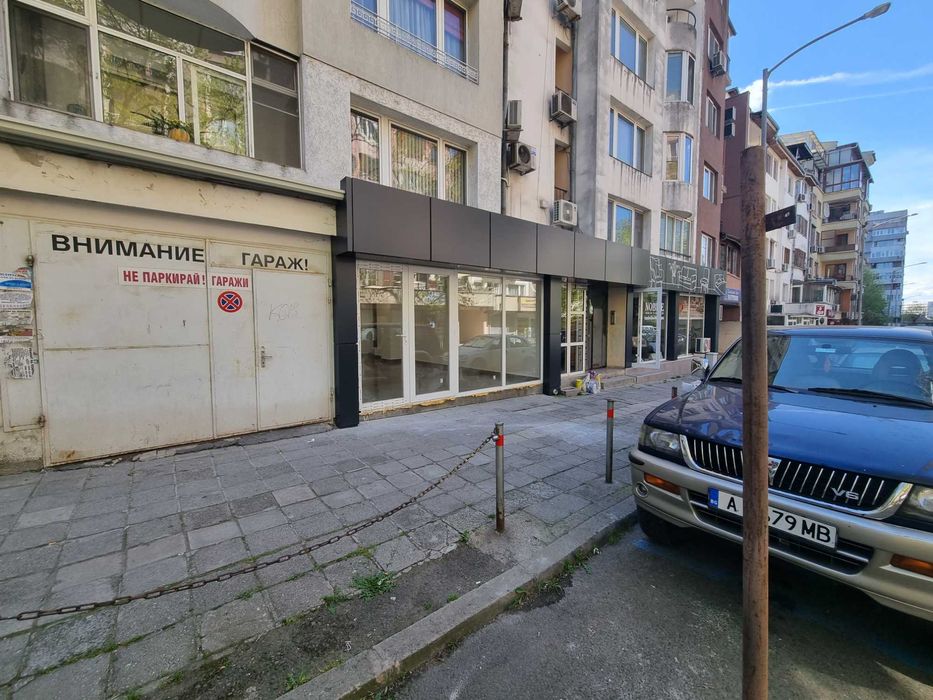 Дава се под наем Магазин в Бургас, Славейков - 122 кв.м за 663 € - Снимка #3