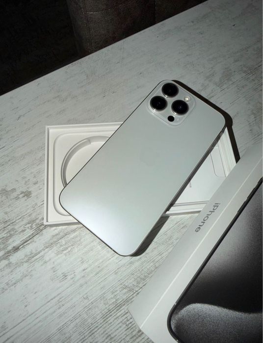 iphone 15 pro max White Titanium 512GB ESIM ONLY