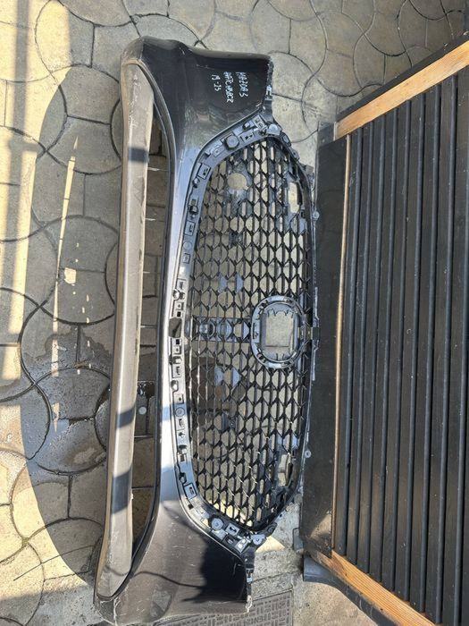 Bara fata + grila Mazda 3 hatchback 2019/2020/2021/2022/2023