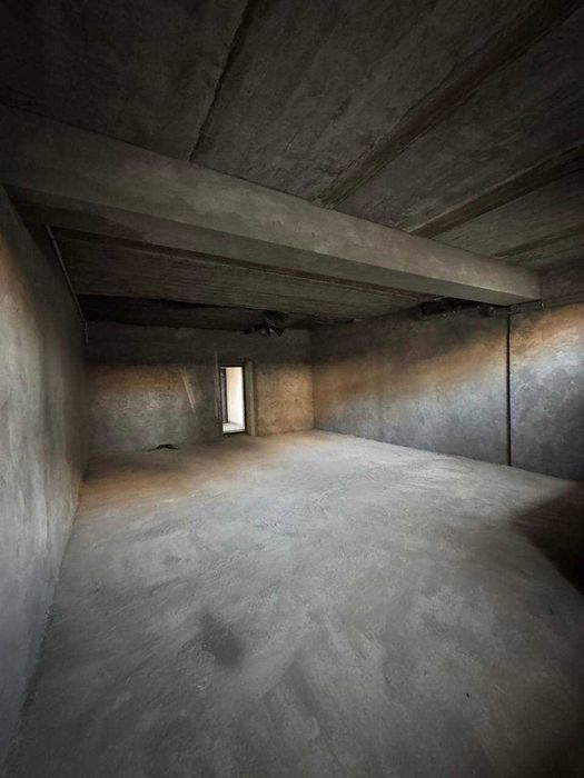 Zamona ro'parasida Dupleks kvartira Qizg'aldoq mahallasida 52 kv 52 kv