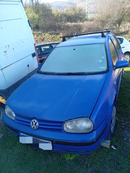 Голф 4 1.6  16V на части