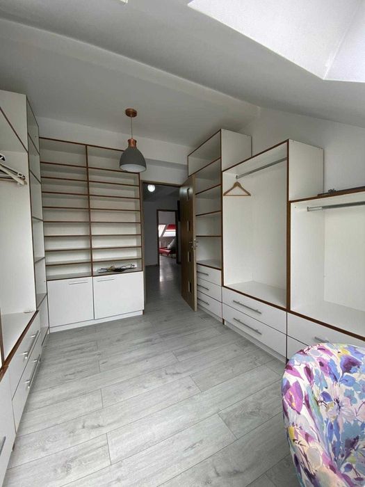 Apartament 3 camere semicentral
