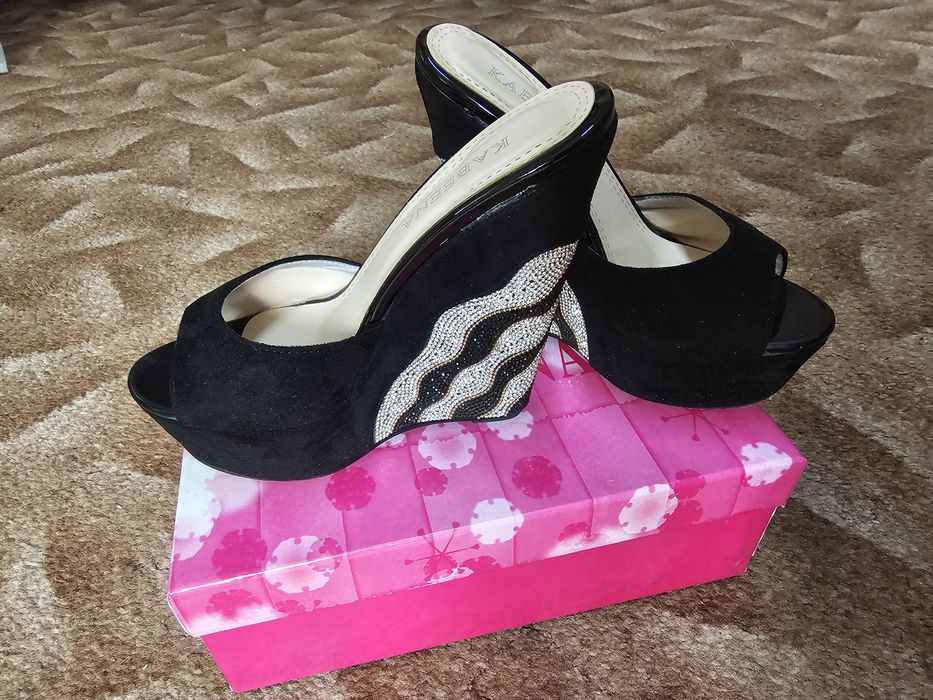 Шлёпки летние замша