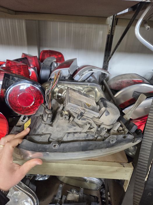 Фарове VW Sharan Xenon