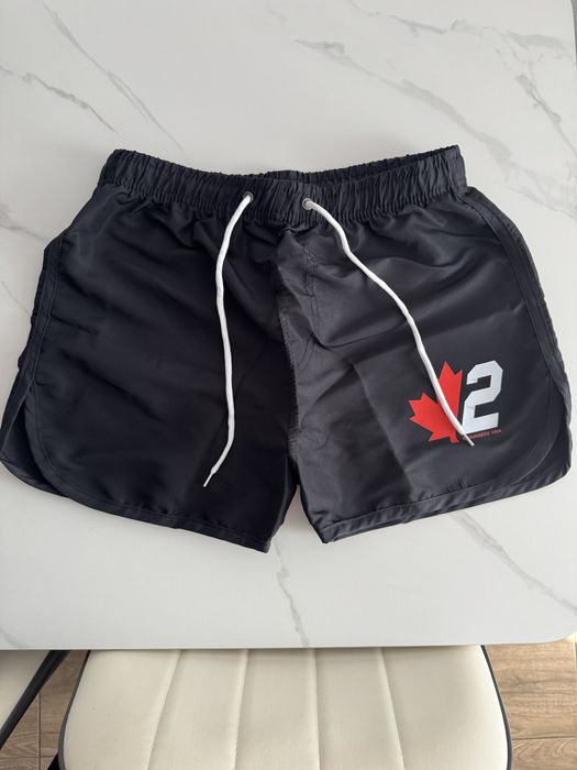 Vand pantaloni sort baie Dsquared