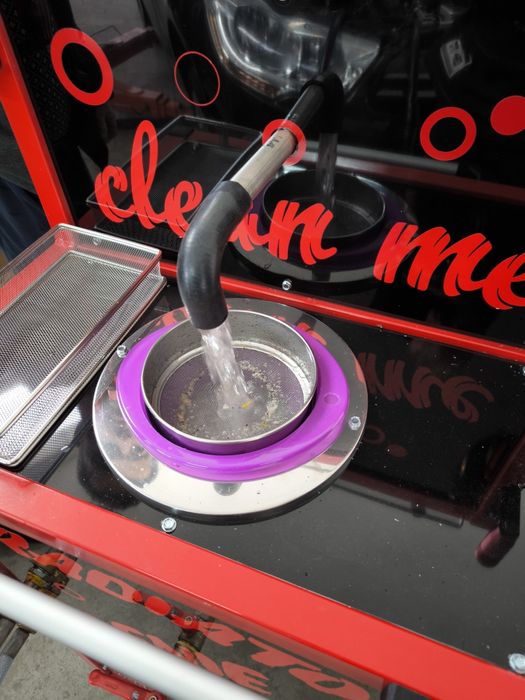 Машинно промиване радиатор парно и фреонови инсталации