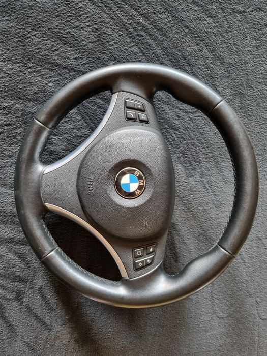 Volan cu airbag bmw seria 1 3 e90 e91 e92 e93 e84 e87