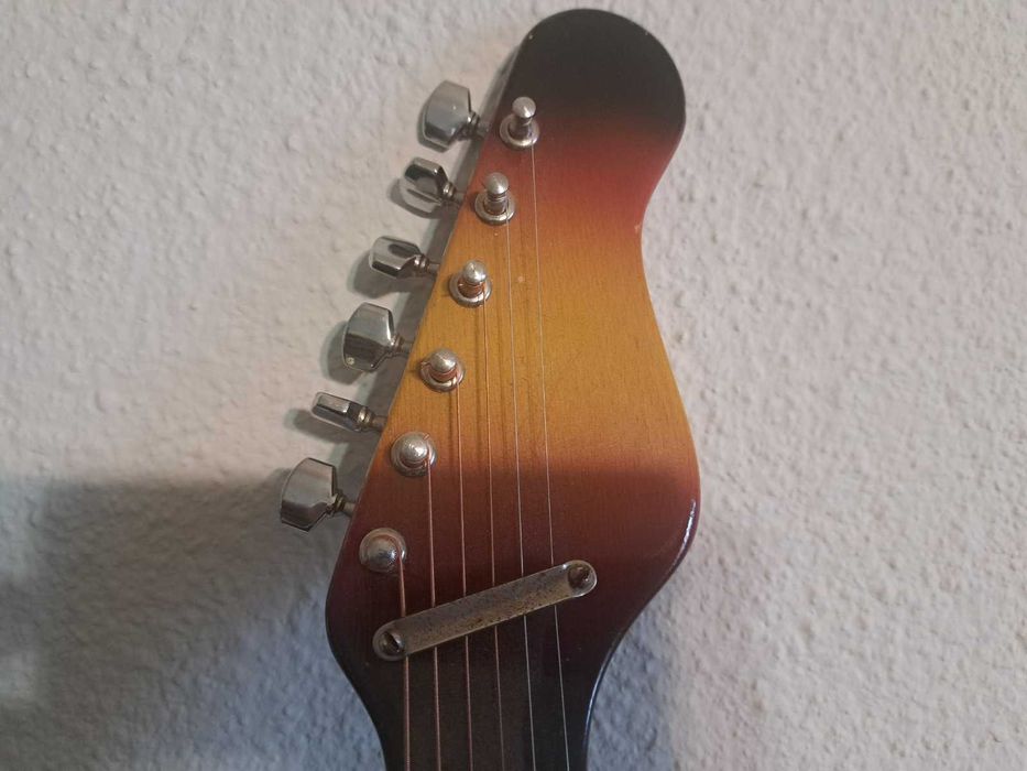 продавам електроакустична китара,произведена в Германия