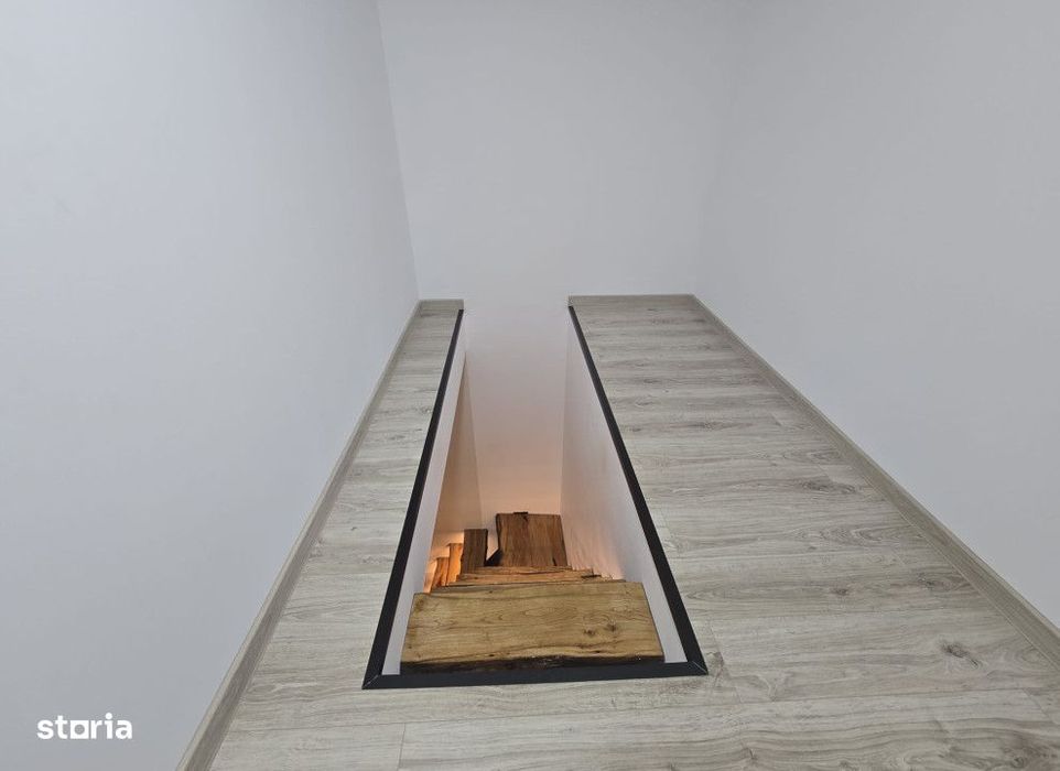 3 dormitoare,2 bai,bucatarie inchisa,pe 2 niveluri V.LupuluiCod:160956