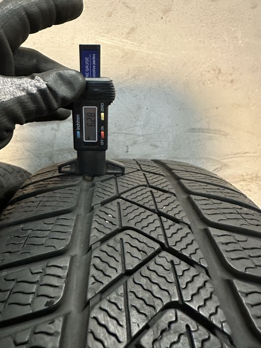 Гуми 245/45/18 PIRELLI Sottozero Winter RUN FLAT