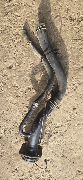 Conducta/ gât  umplere rezervor suzuki jimny