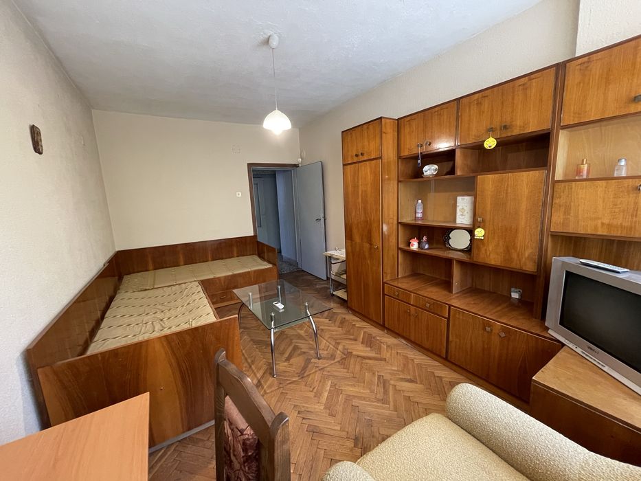 Дава се под наем Многостаен апартамент в Велико Търново, Зона Б - 120 кв.м за 254.49 € - Снимка #1