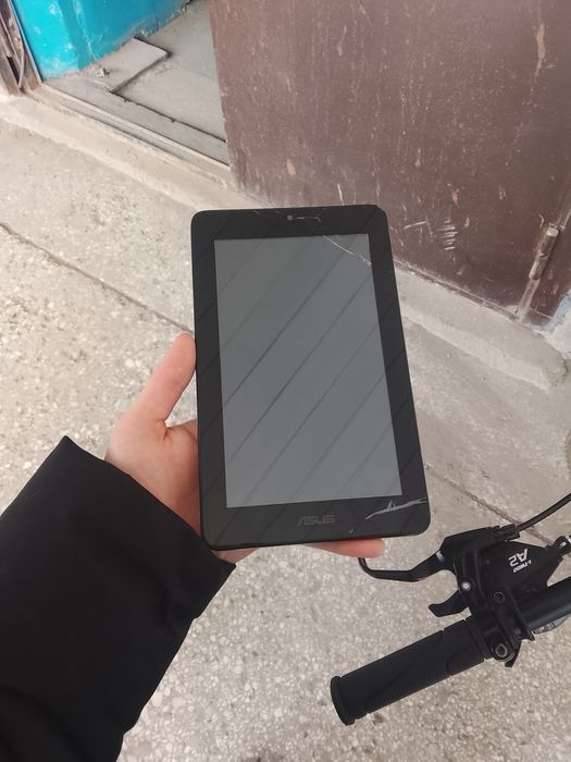 продам планшет ASUS