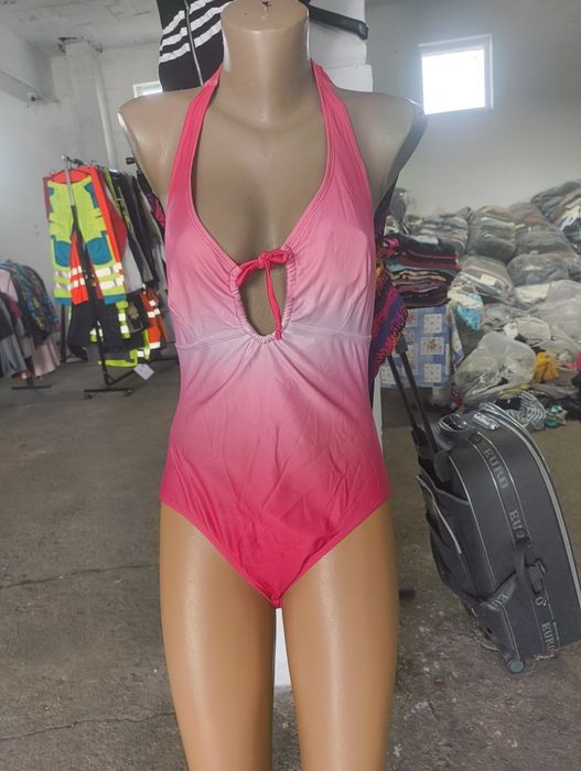 Дрехи втора употреба на едро