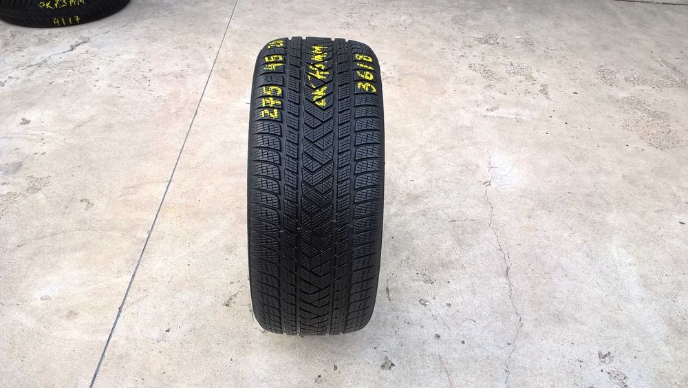 O anvelopa de iarna 275 45 20 pirelli scorpion winter profil 7,5 mm