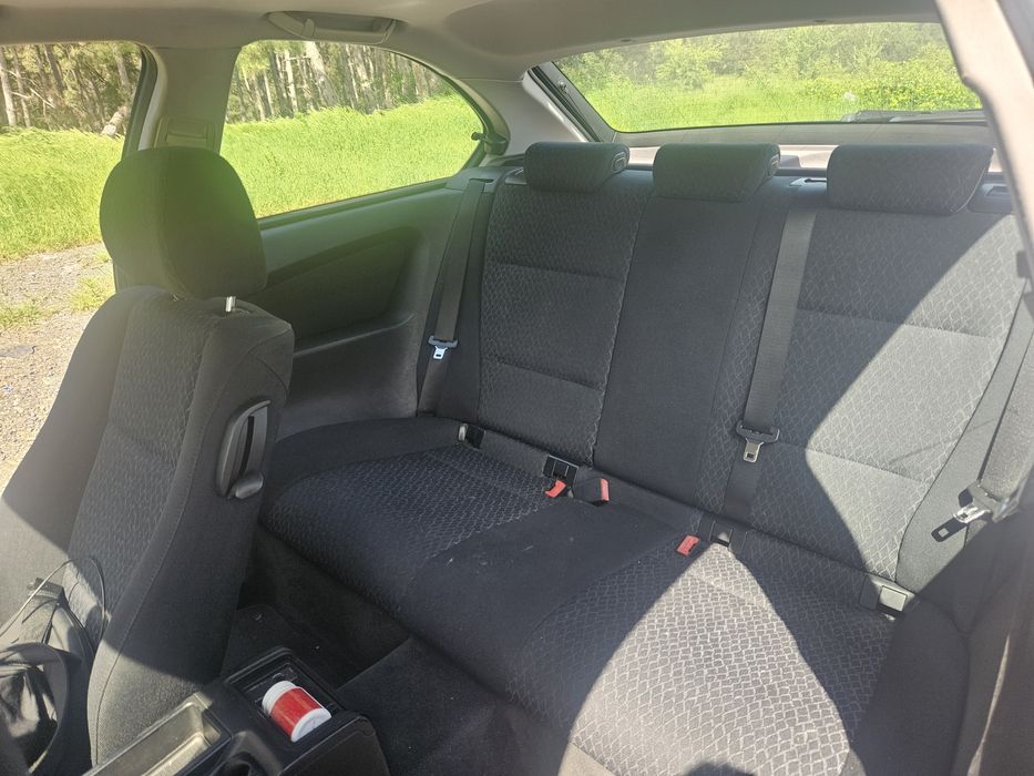 Продавам BMW 318 1.8 компакт