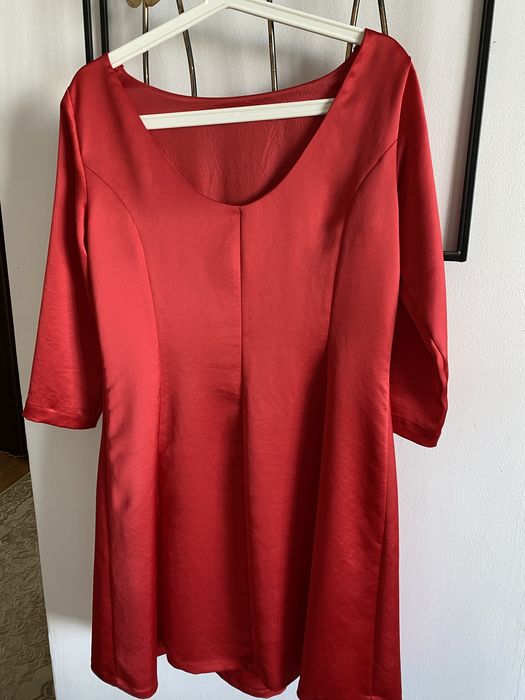 Красивое, очень качественное  платье