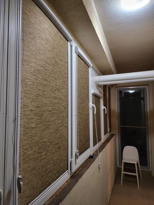 Jaluzele cu caseta și ghidaj