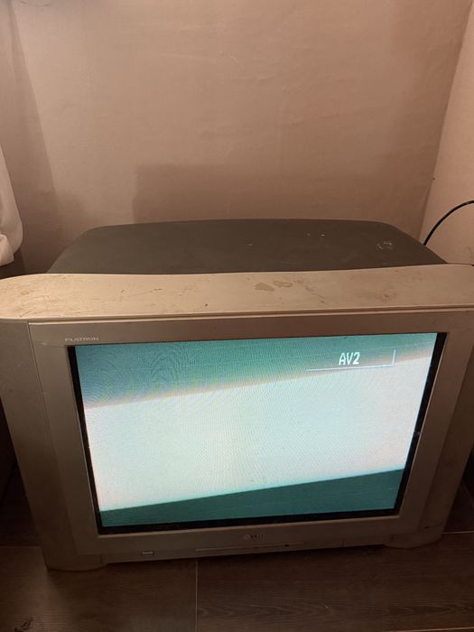 Телевизор LG72 б/у
