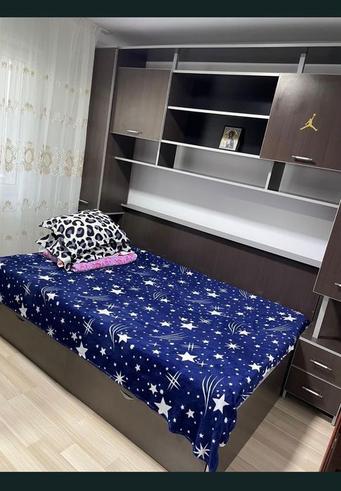 Închiriez apartament 3 camere