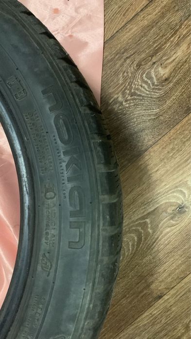 Продам 3 шины за 8900