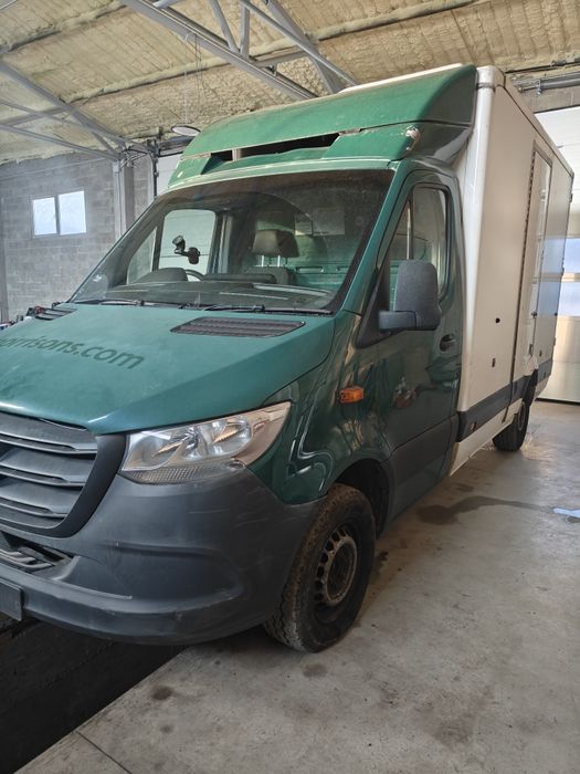 Dezmembrez Mercedes Sprinter  907 2019