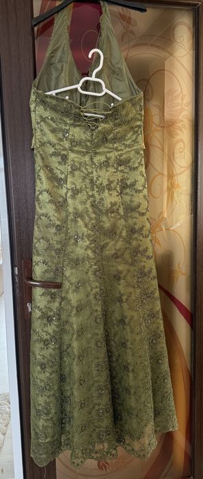 Vand rochie lunga de ocazie cu spatele gol - marimea 40