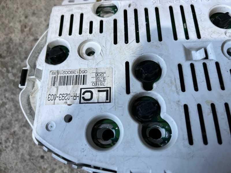 Щиток приборов Honda Stepwgn