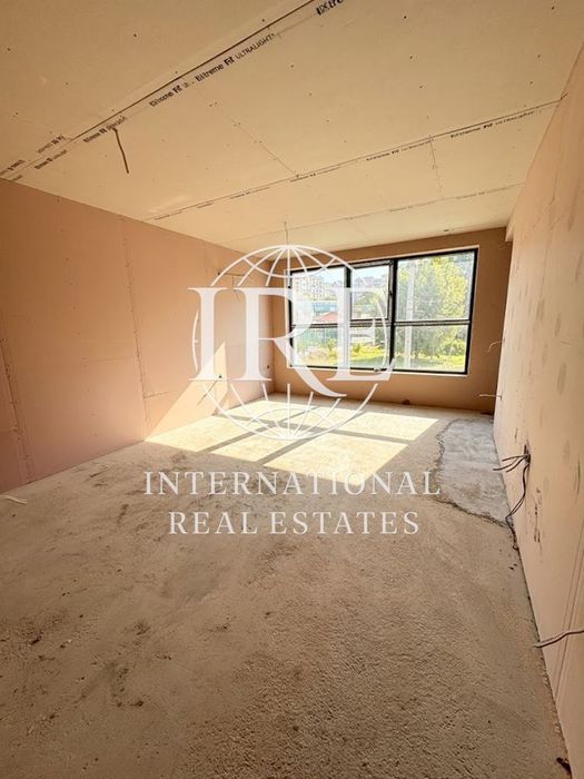 Двустаен апартамент в нова сграда с асаньор 72 кв. Владислав Варненчик