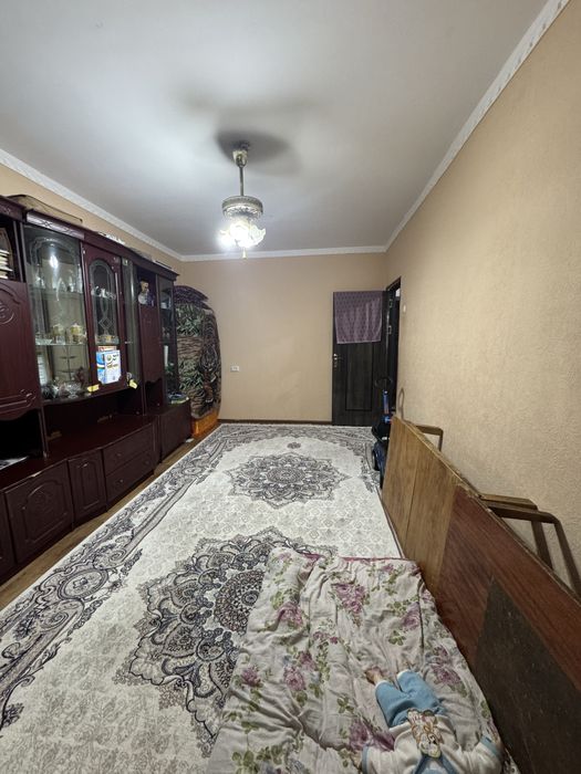 Продается 3/1/4 Юнусабад махалля Тоштюрма