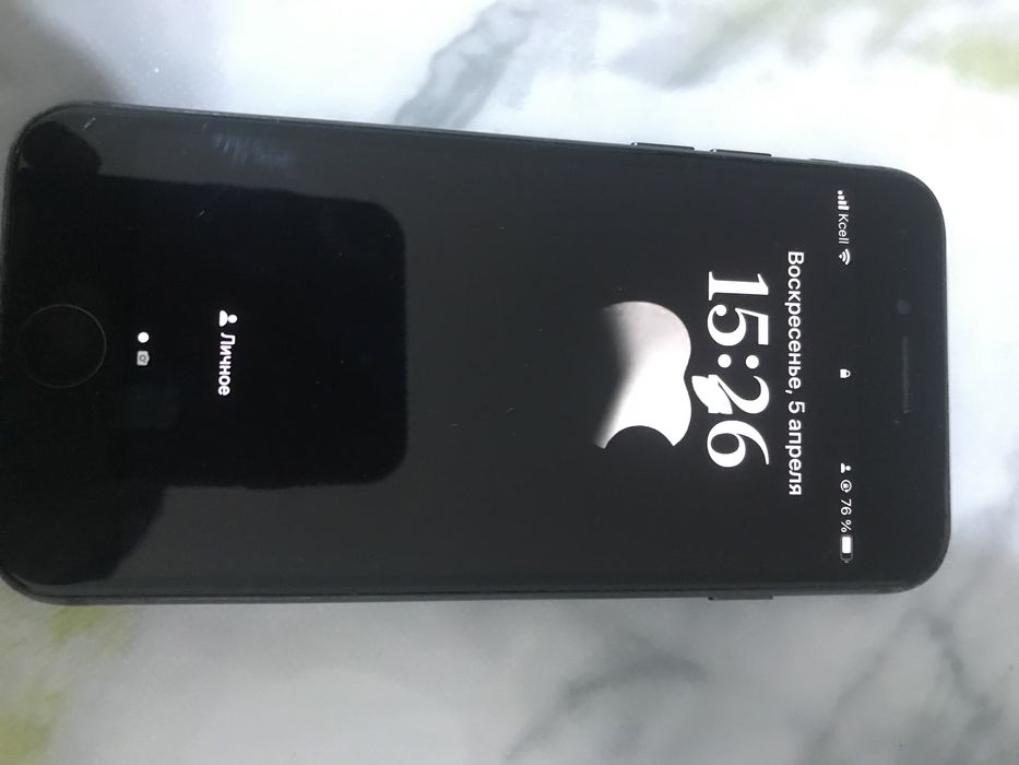 Продам айфон 8 в хорошем состояний