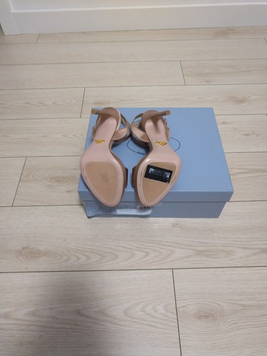 Sandale elegante PRADA