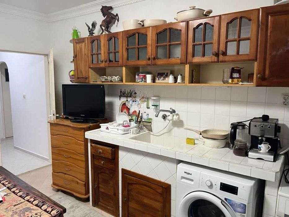 Дава се под наем Тристаен апартамент в Търговище, Център - 82 кв.м за 81090 € - Снимка #1