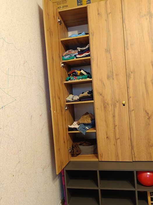 Продам шкаф для вещей