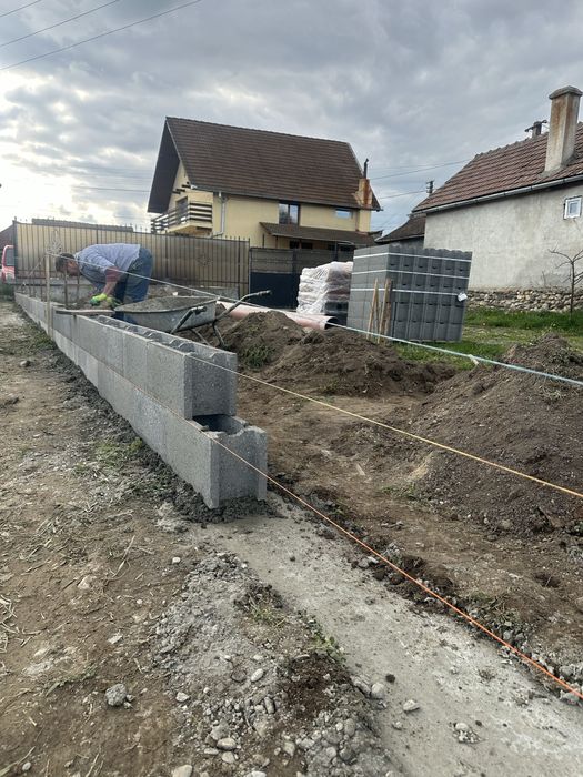 Amenajari interioare si exterioare/ constructii/ sapaturi/ pavaje/