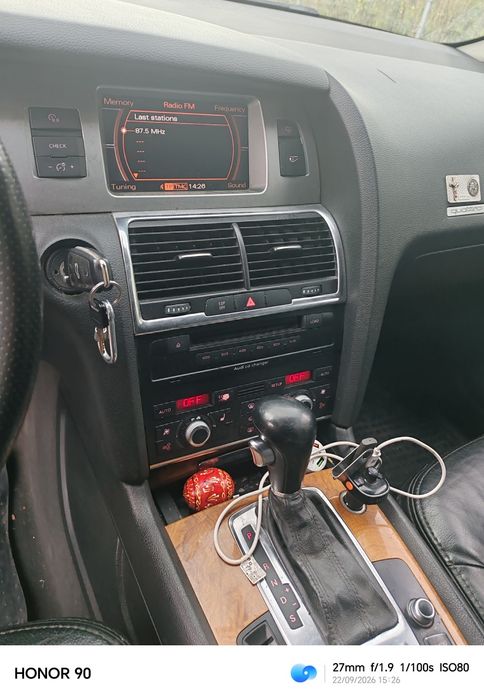 Se vinde sau schimb Audi Q7 3.0 v6