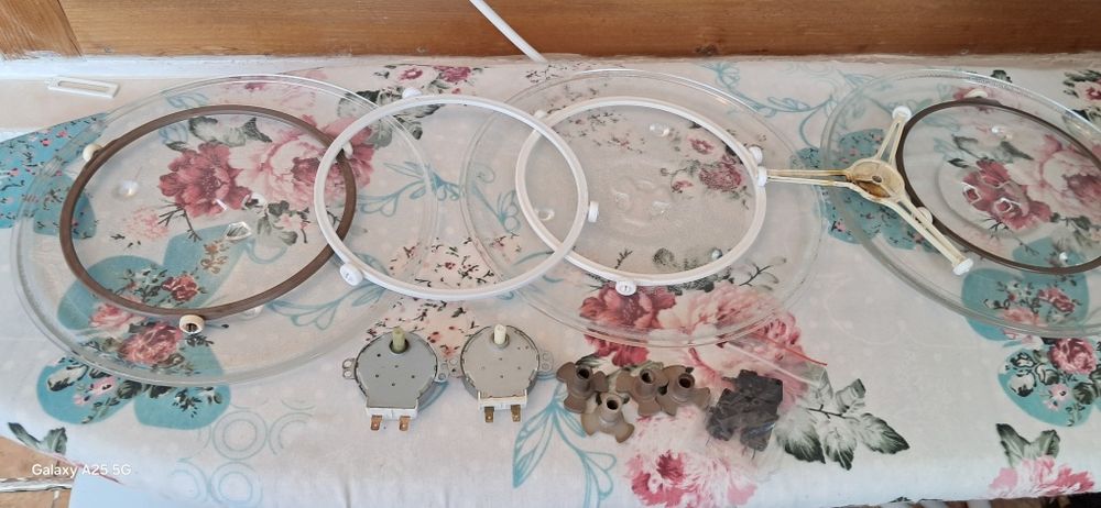 Farfuri microunde cu accesori