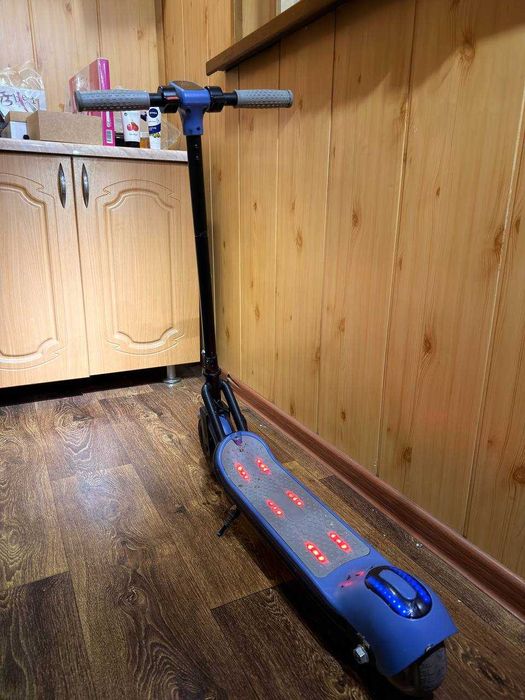 Электросамокат детский хорошее состояние