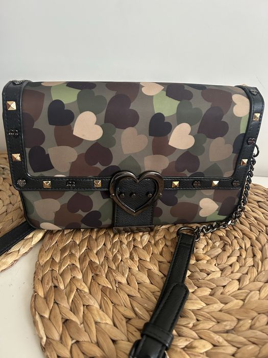 Дамска чанти на символични цени