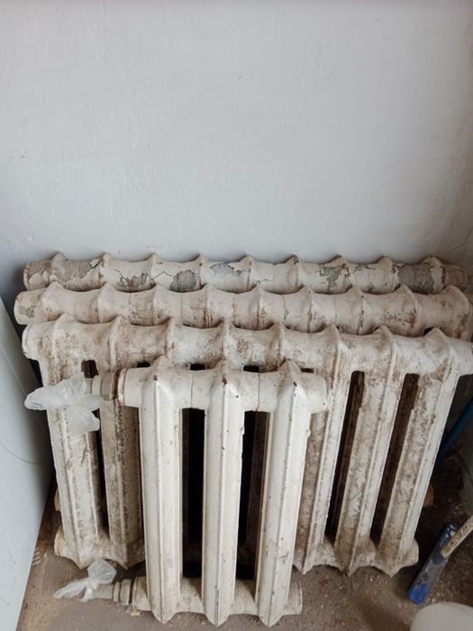 Продаются батареи в нормальном состоянии