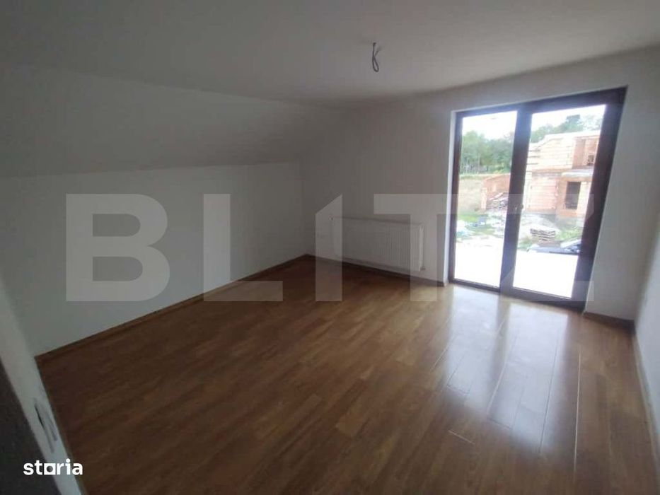 Casa de 140 mp, pe 2 nivele, 4 camere, oras Beclean