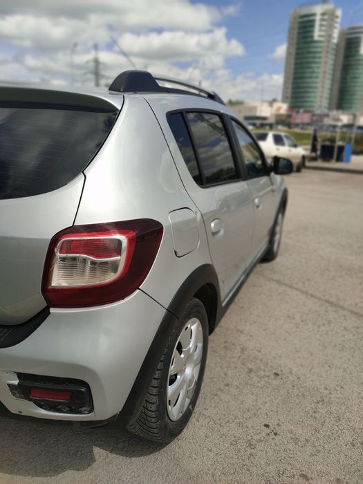 Продам Renault Sandero Stepway