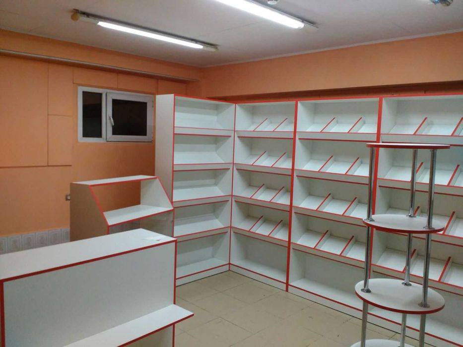 торговое оборудование островок стеклянные витрины для аптеки  на заказ