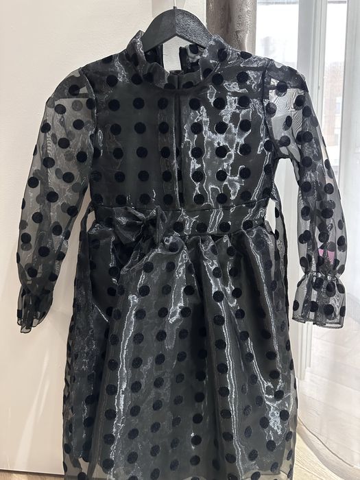 Продам платья на 6-7 лет