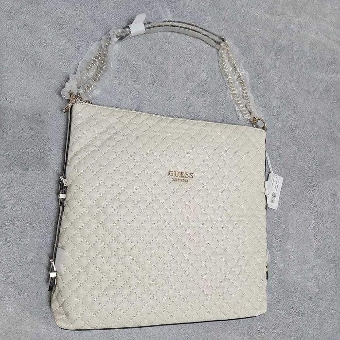 Дамска чанта Guess