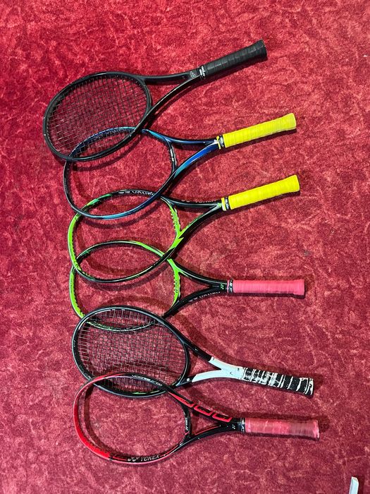 Rachete de tenis profesionale incepand de la 250 lei bucata!